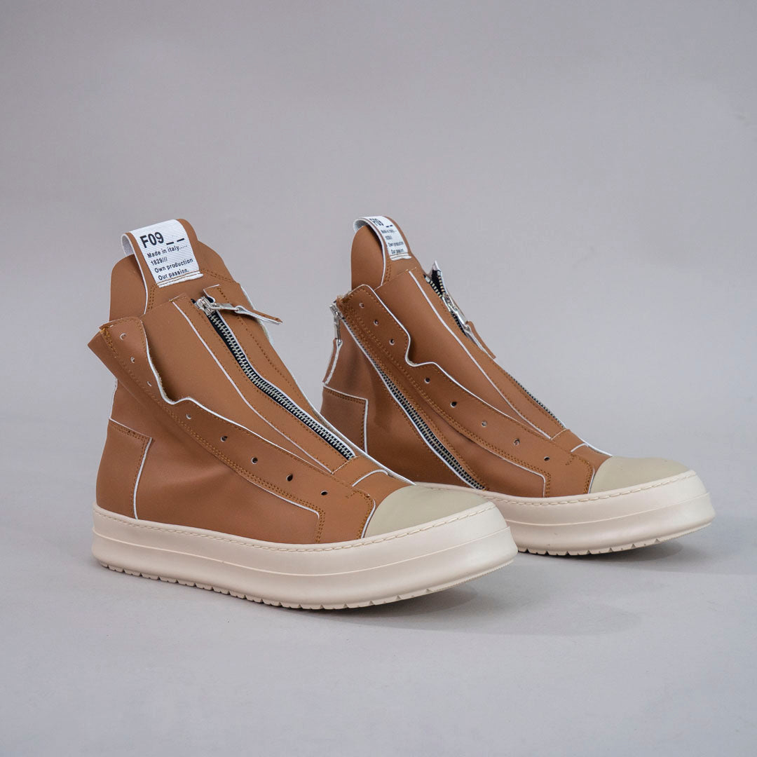 F09 mod cinzia araia