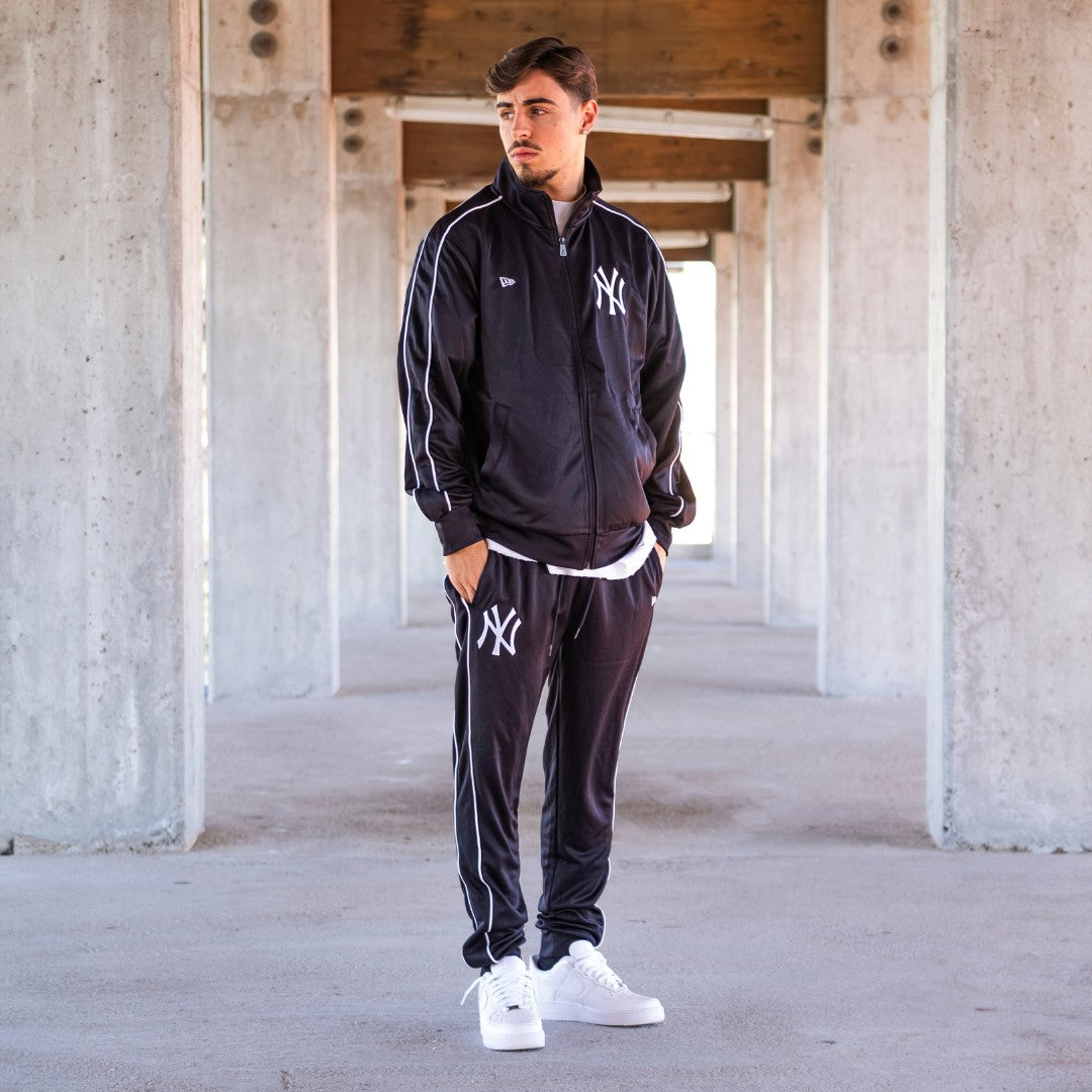 New era tuta completa logo basic