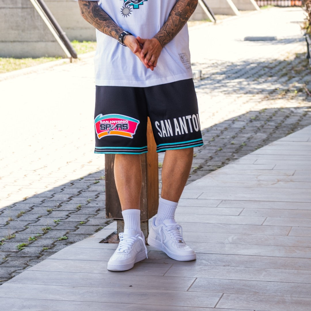 Mitchell&ness short spurs