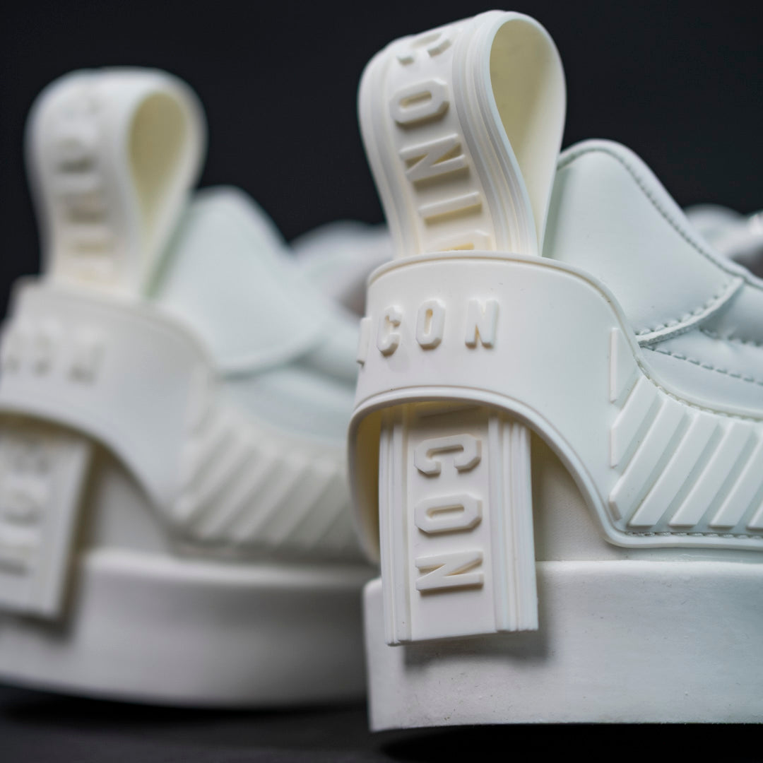 Icon sneakers