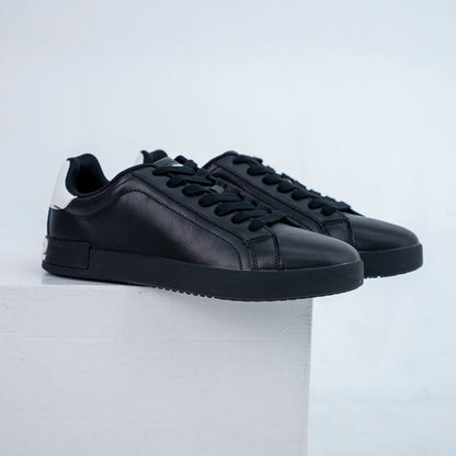 ds2 sneaker logo in rilievo sul retro