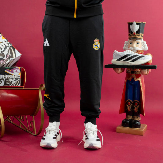Adidas pantalone real madrid x marvel