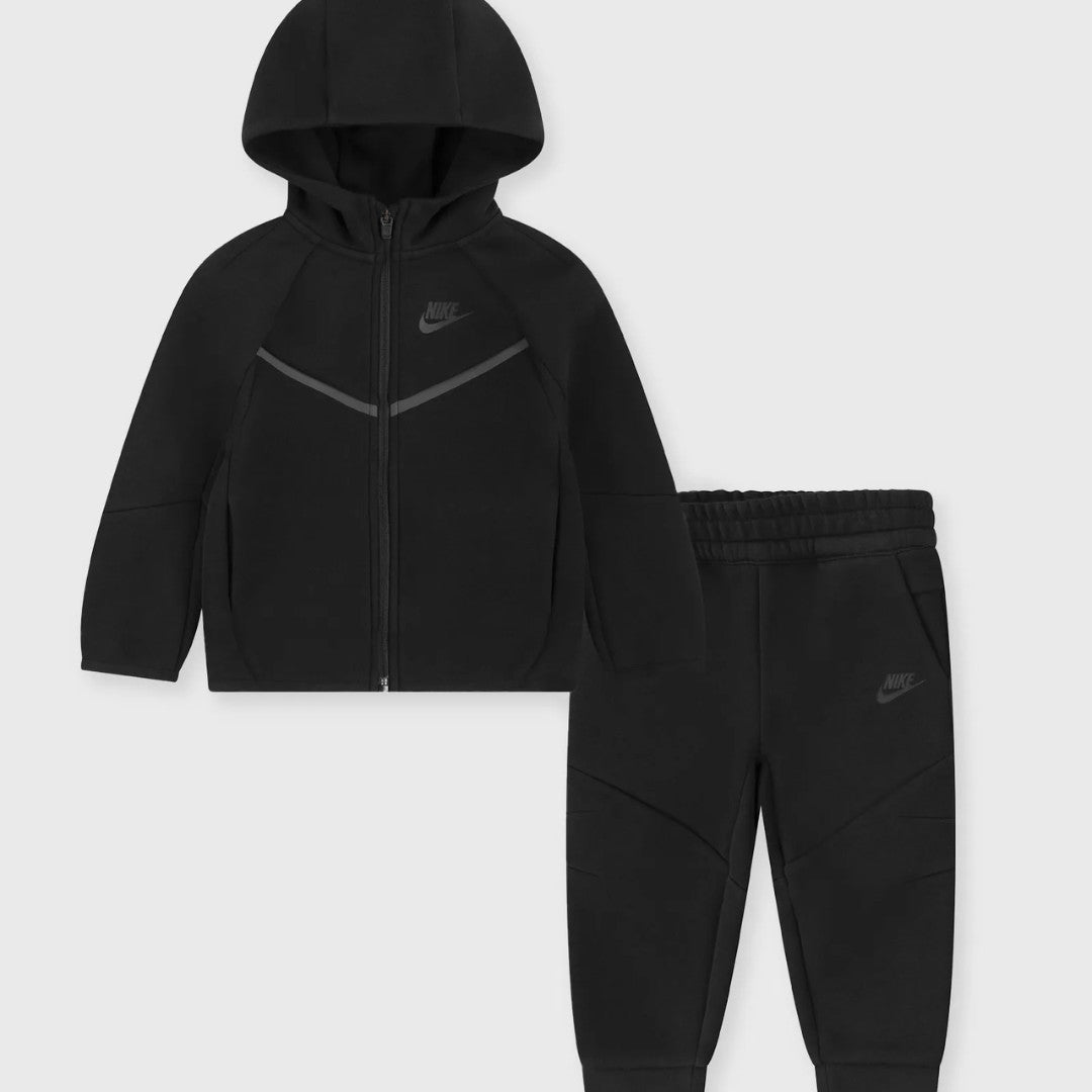NIKE TECH KIDS